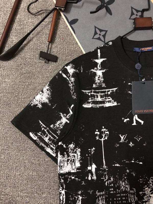 ブランドTシャツ背面デザイン